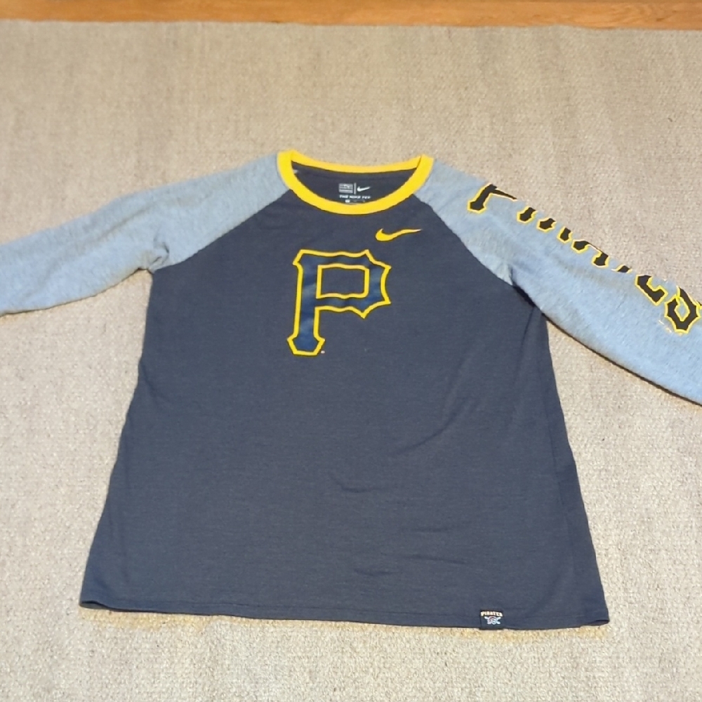Nike Women's Pittsburgh Pirates 3/4 Length Raglan T Shirt Size Large